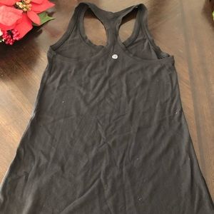Black lululemon tank
